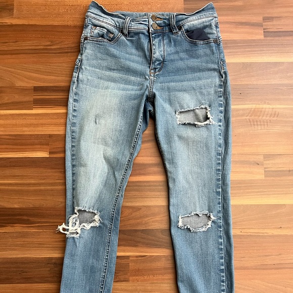 New York & Company Denim - Woman’s NY & Company Jeans 👖